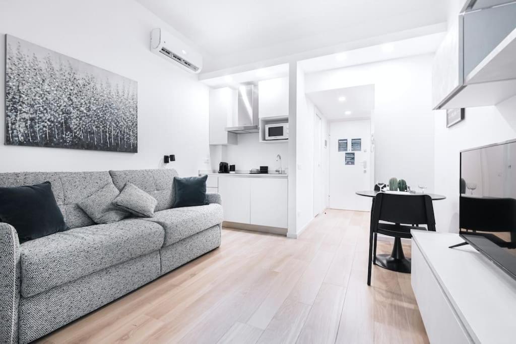 Easylife - With Terrace In Porta Venezia *
